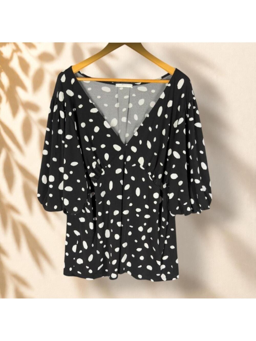 Beacon Apparel Blouse Women 3X Plus Black Animal Print V-Neck Short Sleeve Lined